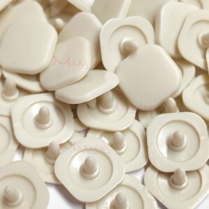 Botão de pressão Ritas 15mm quadrado com 50 unidades